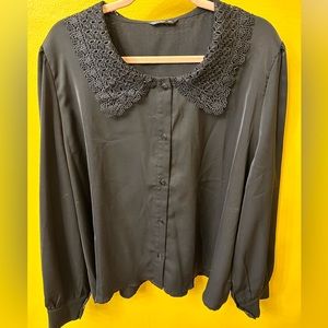 Lace collared button down